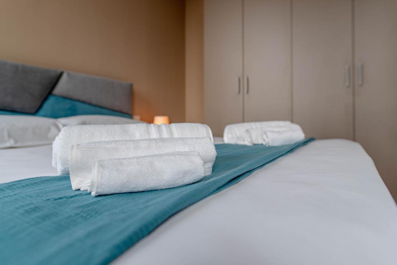 Sole Apartment Торино Екстериор снимка