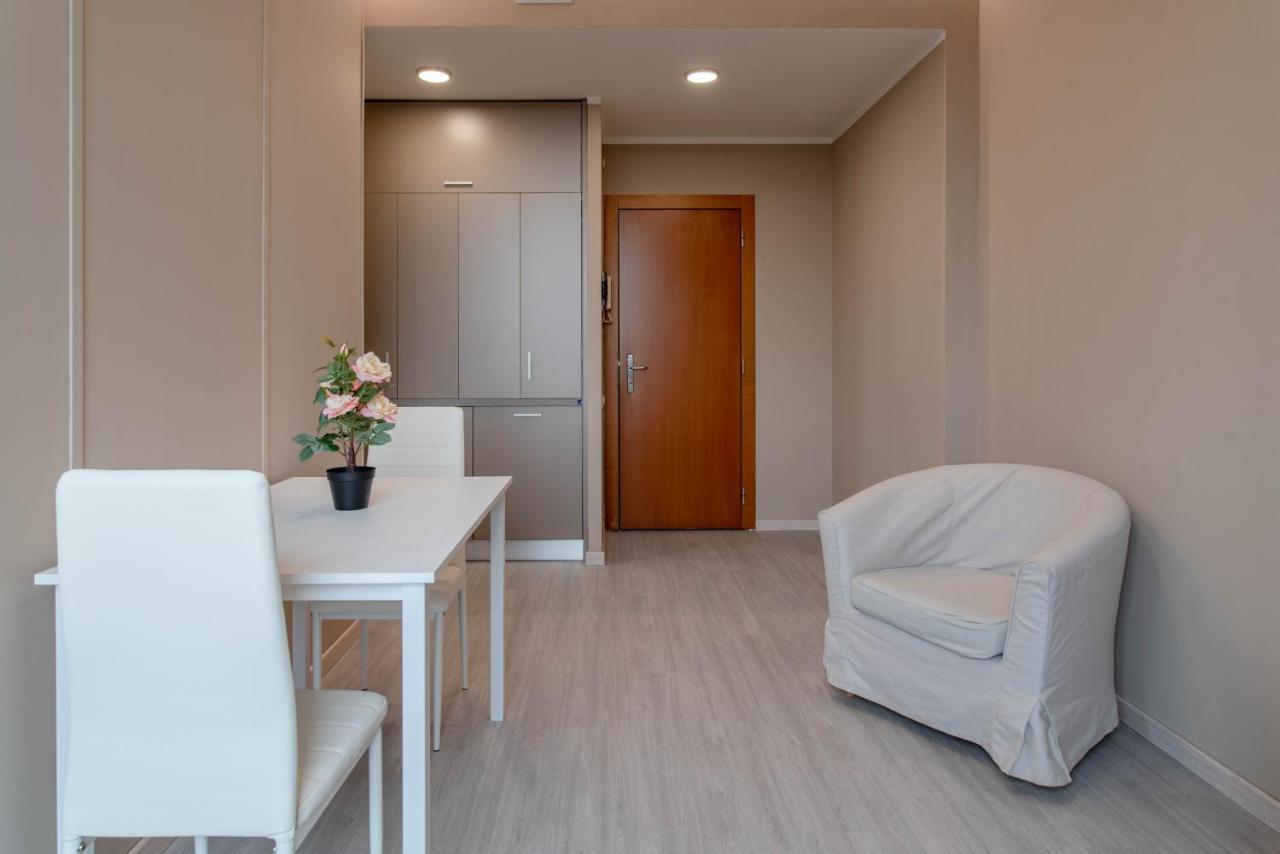 Sole Apartment Торино Екстериор снимка